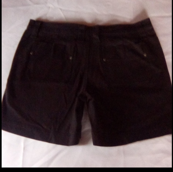 Shorts - Picture 16 of 16